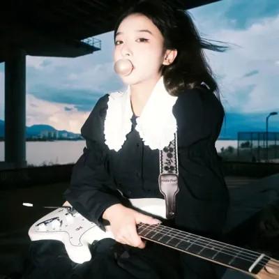 女生用自己头像做微信头像