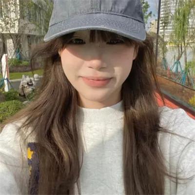 女生用自己头像做微信头像