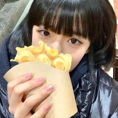 女生用自己头像做微信头像