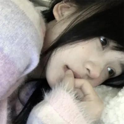 女生用自己头像做微信头像