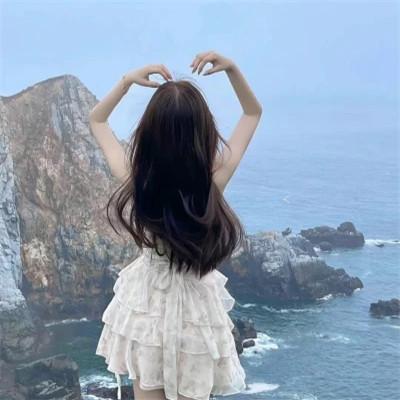 qq头像自由的女生高清图片
