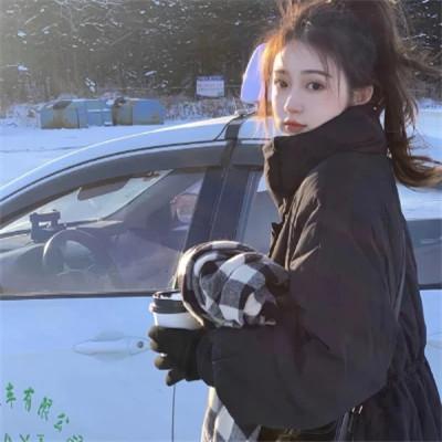 冬季下雪天氛围感女生头像