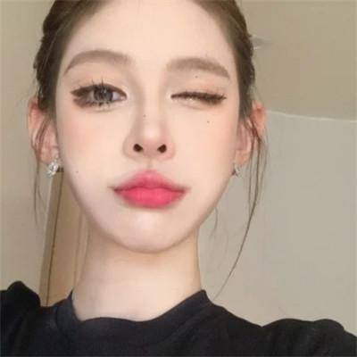 优质精选的高清女生头像46张