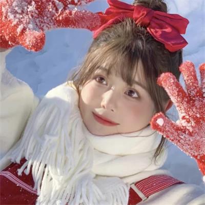 冬季下雪天氛围感女生头像