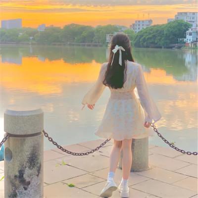 仙气女生头像高级氛围背影
