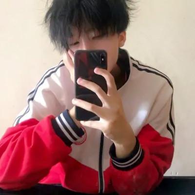 2024年最火男生头像图片精选，你一定不想错过！