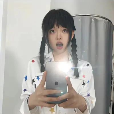 女生用自己头像做微信头像