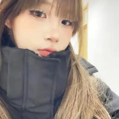 女生用自己头像做微信头像