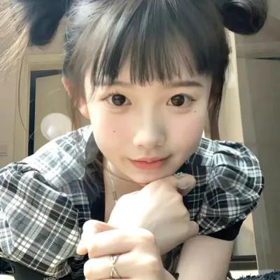女生用自己头像做微信头像