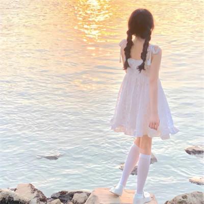 仙气女生头像高级氛围背影