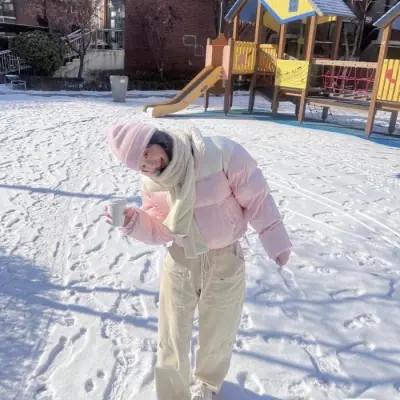 女生用自己头像做微信头像
