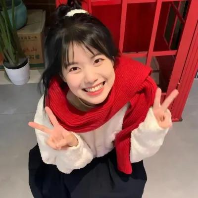 女生用自己头像做微信头像