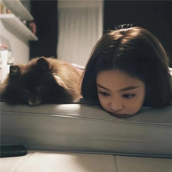 QQ快乐的女生头像