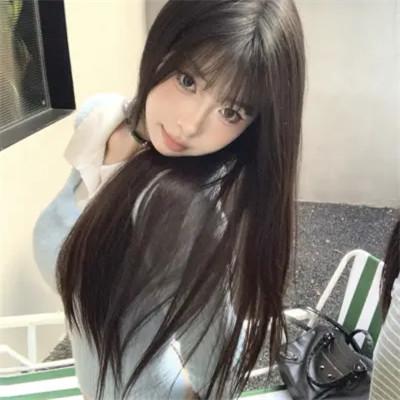 女生用自己头像做微信头像
