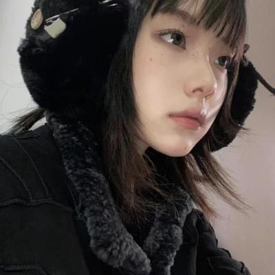女生用自己头像做微信头像