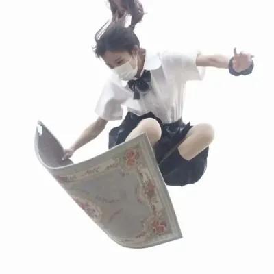 女生用自己头像做微信头像