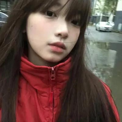 女生用自己头像做微信头像