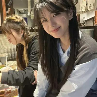 女生用自己头像做微信头像