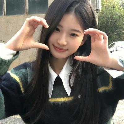 女生用自己头像做微信头像