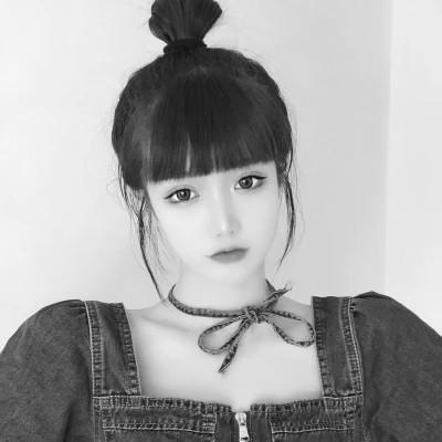 闺蜜头像四人真人女黑白