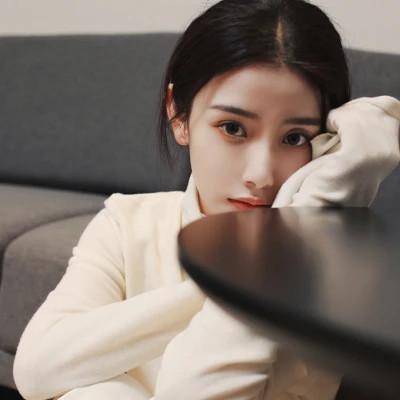 简约女生头像 优雅有品位