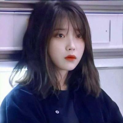 超火的温柔高清女生头像图片