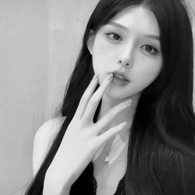 高质量真人黑白女头
