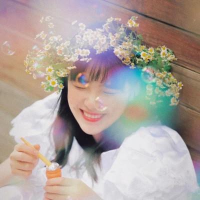 森系文艺女生头像高清