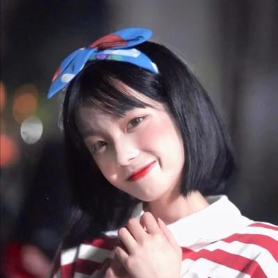 超火的温柔高清女生头像图片