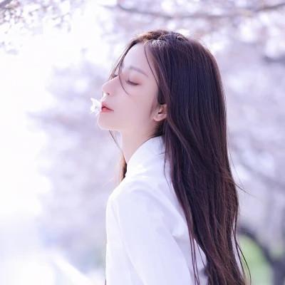 简约女生头像 优雅有品位