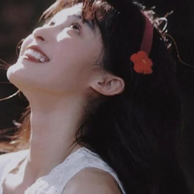 森系文艺女生头像高清