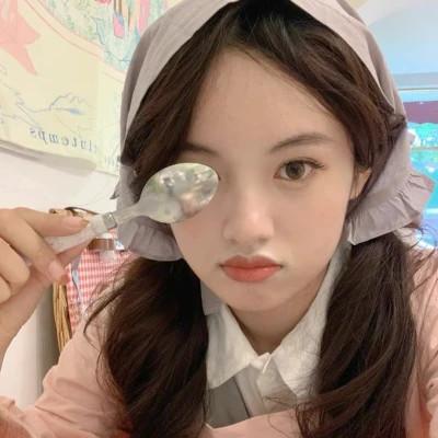 青春活力女生头像图片