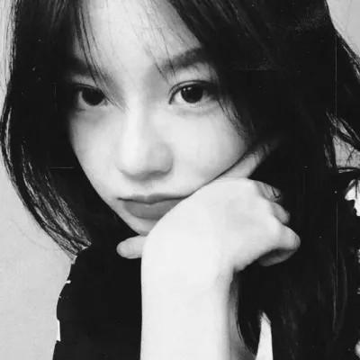 好看的黑白氛围感女头图片