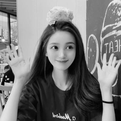 闺蜜头像四人真人女黑白