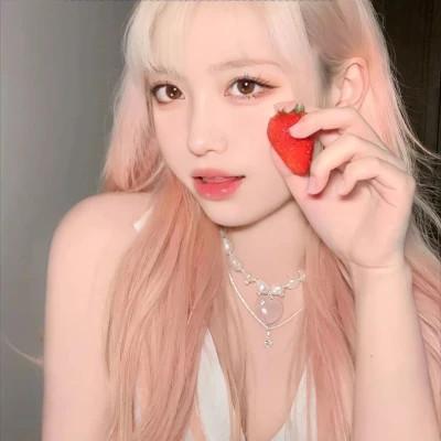 颜值爆表好看又酷的头像女生图片