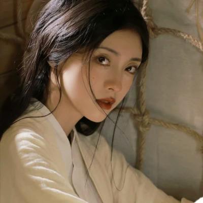 高级氛围感的微信女生头像图片