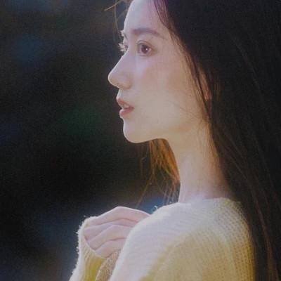 森系文艺女生头像高清