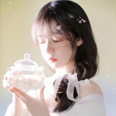 简约女生头像 优雅有品位