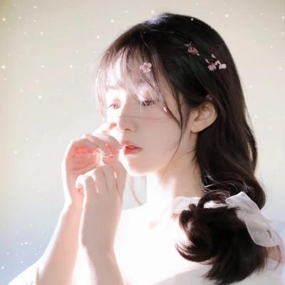 简约女生头像 优雅有品位