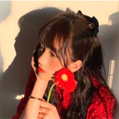 超火的温柔高清女生头像图片