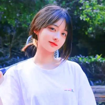 超火的温柔高清女生头像图片