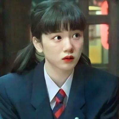 超火的温柔高清女生头像图片