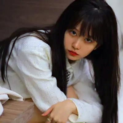 超火的温柔高清女生头像图片