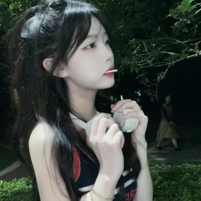 青春活力女生头像图片