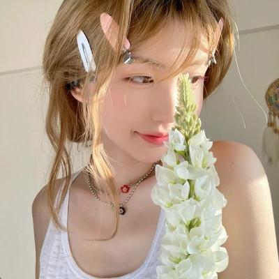 青春活力女生头像图片