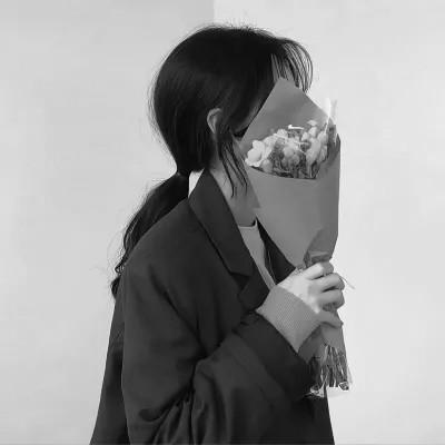 好看的黑白氛围感女头图片