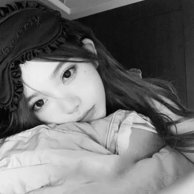 高质量真人黑白女头