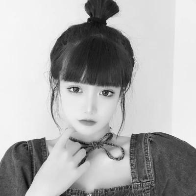 闺蜜头像四人真人女黑白