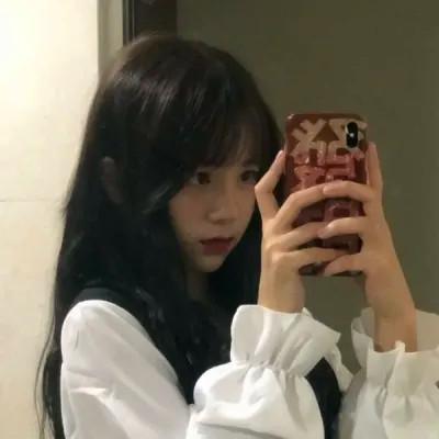 超火的温柔高清女生头像图片