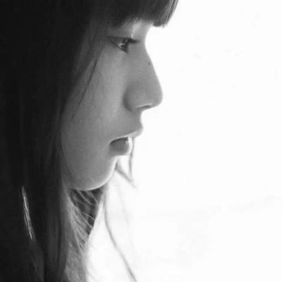 高质量真人黑白女头